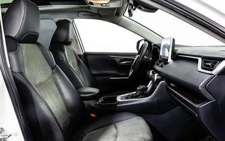 Toyota RAV4, 2022 год, 3 799 000 рублей, 22 фотография