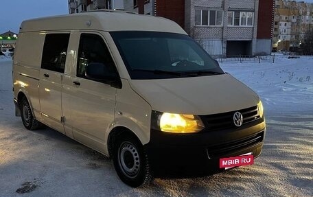 Volkswagen Transporter T6 рестайлинг, 2016 год, 1 300 000 рублей, 4 фотография