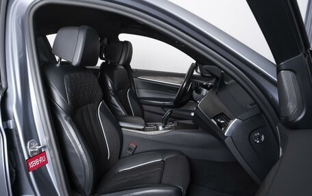 BMW 5 серия, 2019 год, 4 690 000 рублей, 11 фотография