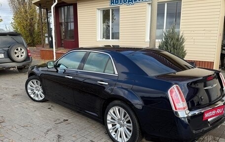 Chrysler 300C II, 2012 год, 1 700 000 рублей, 3 фотография