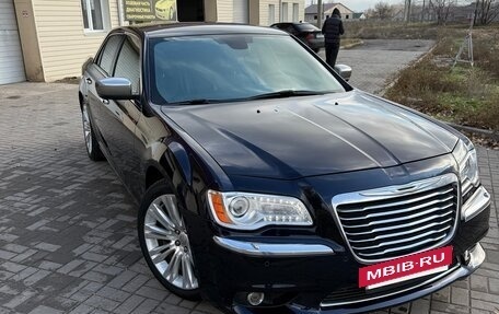 Chrysler 300C II, 2012 год, 1 700 000 рублей, 4 фотография