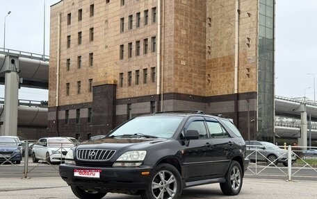 Lexus RX IV рестайлинг, 2000 год, 825 000 рублей, 1 фотография