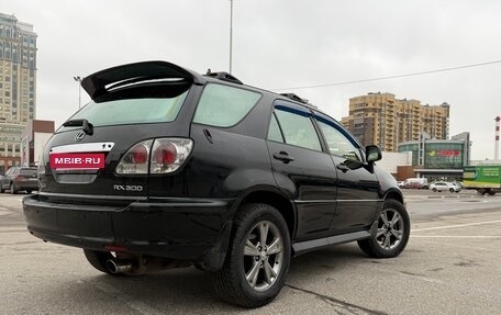 Lexus RX IV рестайлинг, 2000 год, 825 000 рублей, 6 фотография