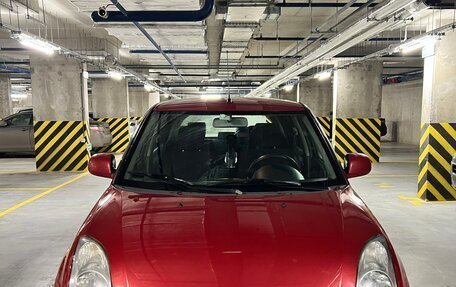 Suzuki Swift III, 2010 год, 700 000 рублей, 1 фотография