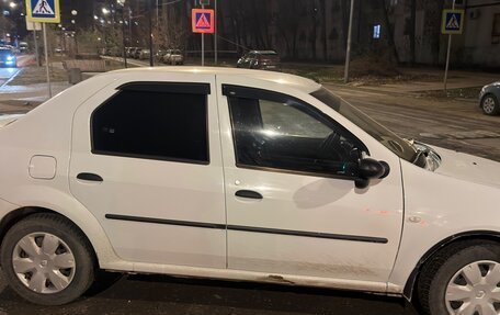 Renault Logan I, 2012 год, 380 000 рублей, 3 фотография
