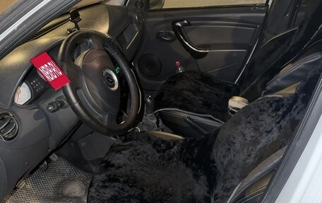 Renault Logan I, 2012 год, 380 000 рублей, 5 фотография