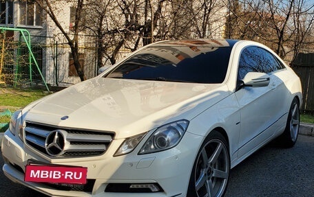 Mercedes-Benz E-Класс, 2009 год, 725 000 рублей, 2 фотография