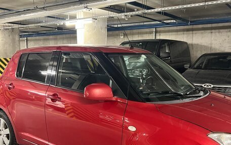 Suzuki Swift III, 2010 год, 700 000 рублей, 3 фотография