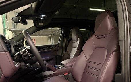 Porsche Cayenne III, 2025 год, 18 675 000 рублей, 13 фотография