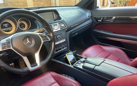 Mercedes-Benz E-Класс, 2015 год, 2 500 000 рублей, 14 фотография