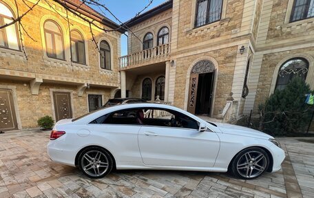 Mercedes-Benz E-Класс, 2015 год, 2 500 000 рублей, 8 фотография