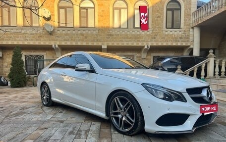 Mercedes-Benz E-Класс, 2015 год, 2 500 000 рублей, 3 фотография