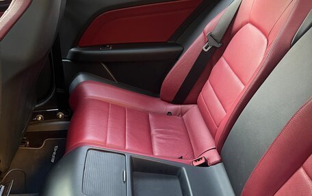 Mercedes-Benz E-Класс, 2015 год, 2 500 000 рублей, 17 фотография