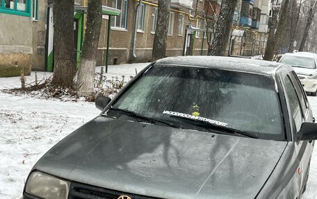 Volkswagen Vento, 1993 год, 145 000 рублей, 2 фотография