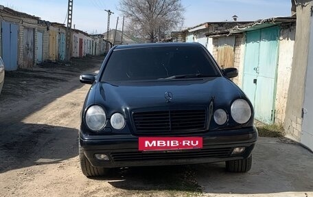 Mercedes-Benz E-Класс, 1999 год, 580 000 рублей, 5 фотография