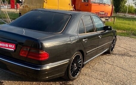 Mercedes-Benz E-Класс, 1999 год, 580 000 рублей, 18 фотография