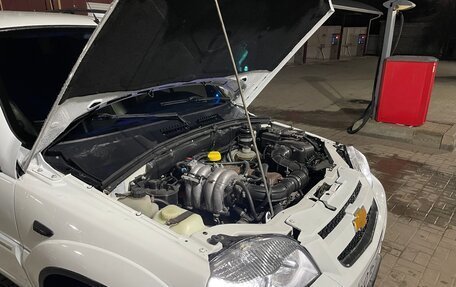 Chevrolet Niva I рестайлинг, 2012 год, 700 000 рублей, 9 фотография