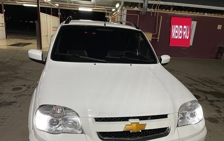 Chevrolet Niva I рестайлинг, 2012 год, 700 000 рублей, 3 фотография