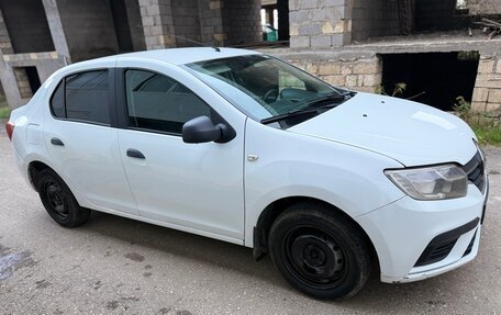 Renault Logan II, 2019 год, 600 000 рублей, 2 фотография