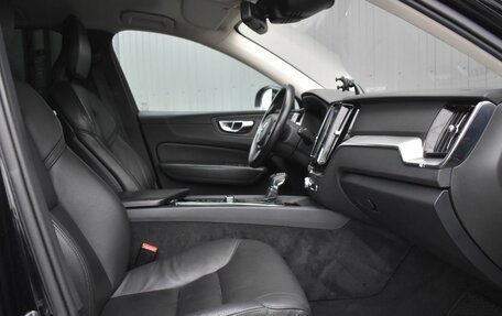 Volvo XC60 II, 2019 год, 2 999 999 рублей, 22 фотография