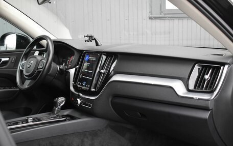 Volvo XC60 II, 2019 год, 2 999 999 рублей, 21 фотография