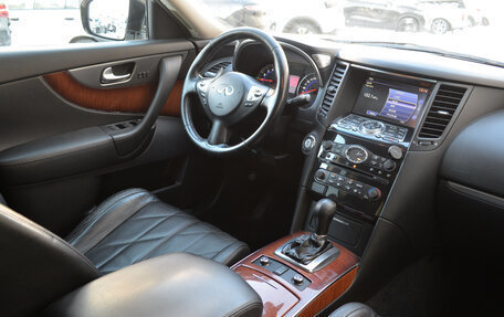 Infiniti FX II, 2011 год, 2 040 000 рублей, 32 фотография