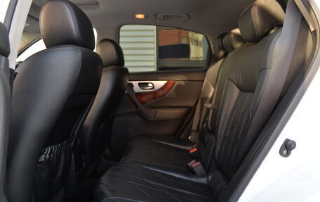 Infiniti FX II, 2011 год, 2 040 000 рублей, 25 фотография