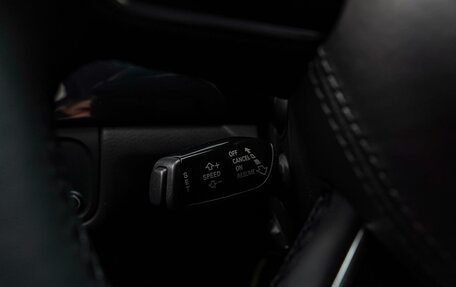 Audi A8, 2014 год, 1 970 000 рублей, 18 фотография