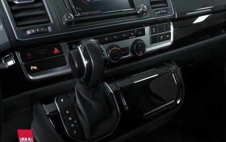 Volkswagen Multivan T6 рестайлинг, 2019 год, 5 460 000 рублей, 11 фотография