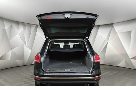 Volkswagen Touareg III, 2015 год, 2 497 000 рублей, 11 фотография