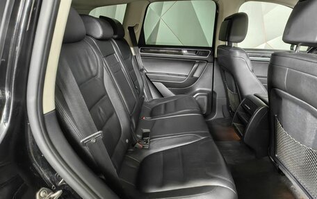 Volkswagen Touareg III, 2015 год, 2 497 000 рублей, 15 фотография