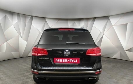 Volkswagen Touareg III, 2015 год, 2 497 000 рублей, 8 фотография