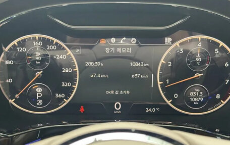 Bentley Flying Spur, 2023 год, 20 000 000 рублей, 8 фотография