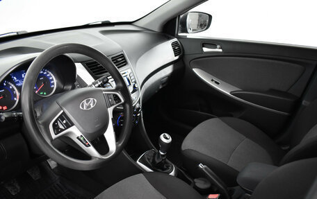 Hyundai Solaris II рестайлинг, 2011 год, 520 000 рублей, 9 фотография