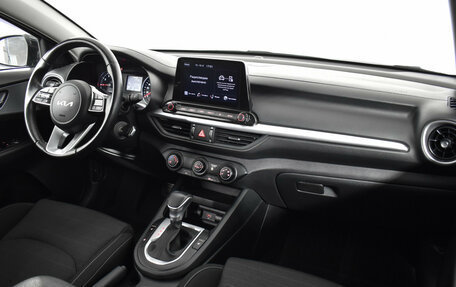 KIA Cerato IV, 2022 год, 1 920 000 рублей, 10 фотография