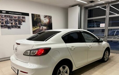 Mazda 3, 2012 год, 800 000 рублей, 4 фотография