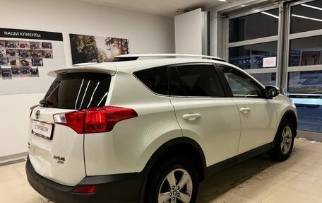 Toyota RAV4, 2015 год, 2 150 000 рублей, 4 фотография