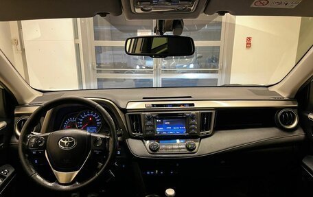 Toyota RAV4, 2015 год, 2 150 000 рублей, 9 фотография