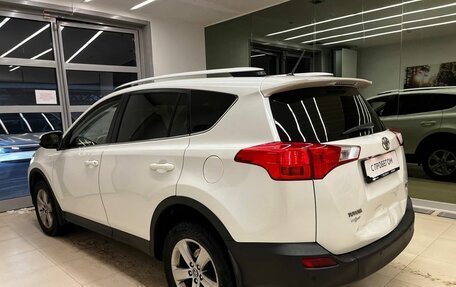 Toyota RAV4, 2015 год, 2 150 000 рублей, 6 фотография