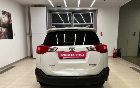 Toyota RAV4, 2015 год, 2 150 000 рублей, 5 фотография