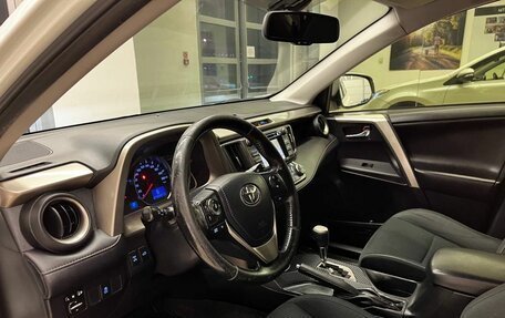 Toyota RAV4, 2015 год, 2 150 000 рублей, 12 фотография