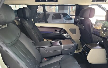 Land Rover Range Rover IV рестайлинг, 2024 год, 18 200 012 рублей, 11 фотография