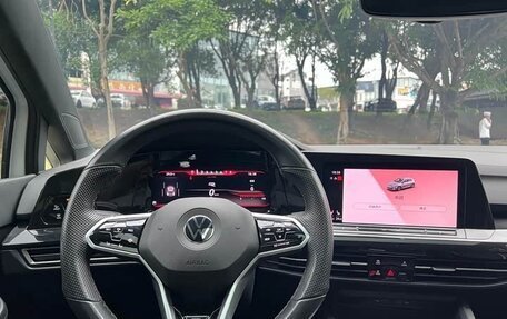 Volkswagen Golf VIII, 2022 год, 1 438 003 рублей, 9 фотография