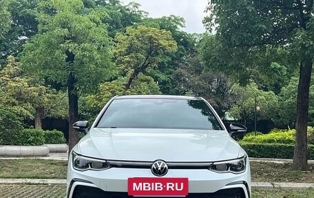 Volkswagen Golf VIII, 2022 год, 1 438 003 рублей, 2 фотография