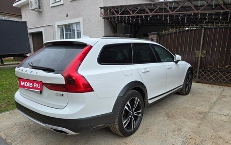 Volvo V90 Cross Country I рестайлинг, 2020 год, 3 750 000 рублей, 4 фотография