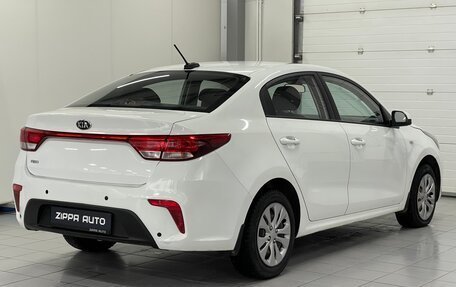 KIA Rio IV, 2018 год, 999 000 рублей, 4 фотография
