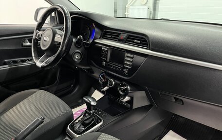 KIA Rio IV, 2018 год, 999 000 рублей, 8 фотография