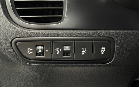 KIA Rio IV, 2018 год, 999 000 рублей, 16 фотография