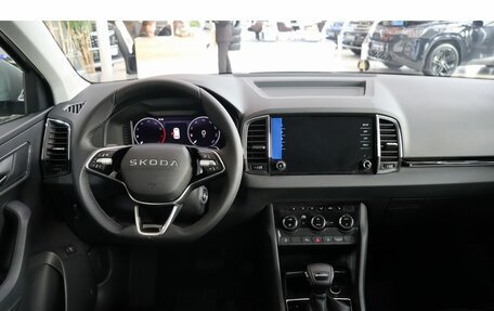 Skoda Karoq I, 2025 год, 4 208 800 рублей, 13 фотография