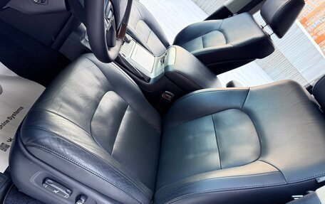 Toyota Land Cruiser 200, 2016 год, 6 750 000 рублей, 28 фотография